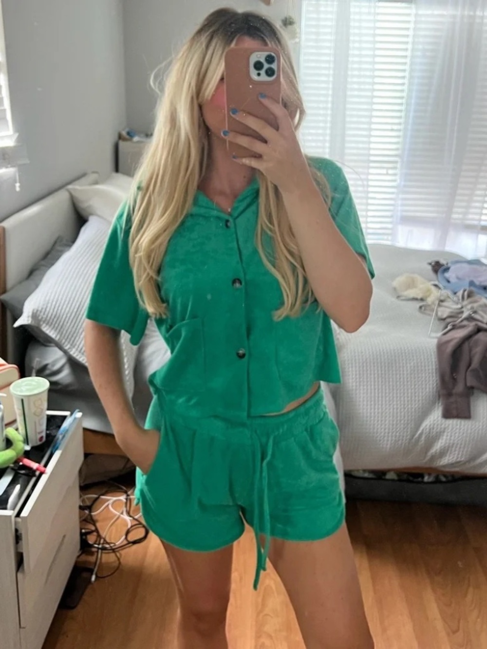 Nicole Miller 2 Piece Terrycloth Shirt and Short Set in Vivid Green - Picture 4 of 6